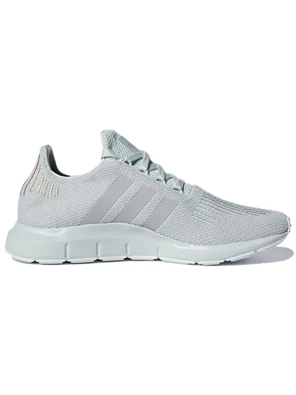 Кроссовки Swift Run Adidas — изображение 2 из 4, серый