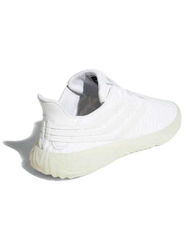 Кроссовки собаки Adidas — изображение 3 из 4, белый