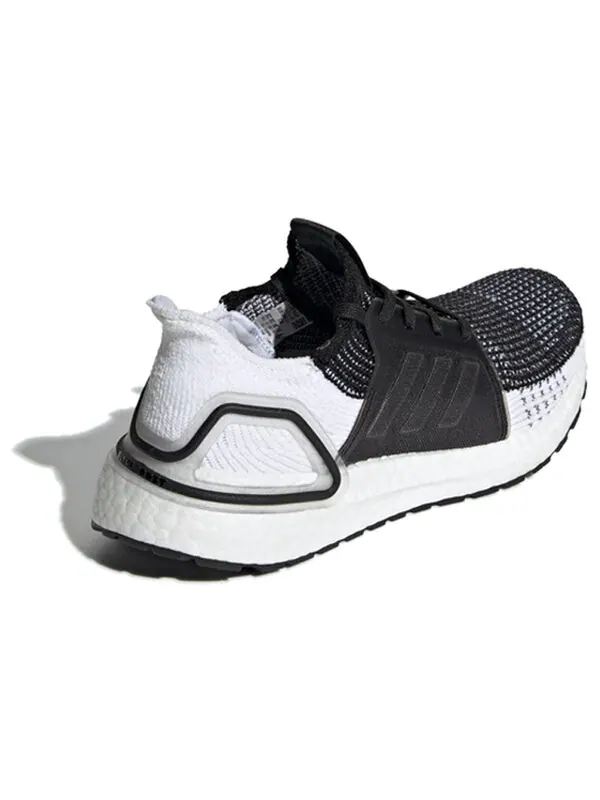 Кроссовки ультрабуст 19 Adidas — изображение 4 из 4, черный/белый