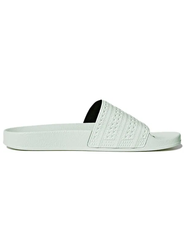 Тапочки adilette slide 'linen green' Adidas — изображение 2 из 4, зеленый