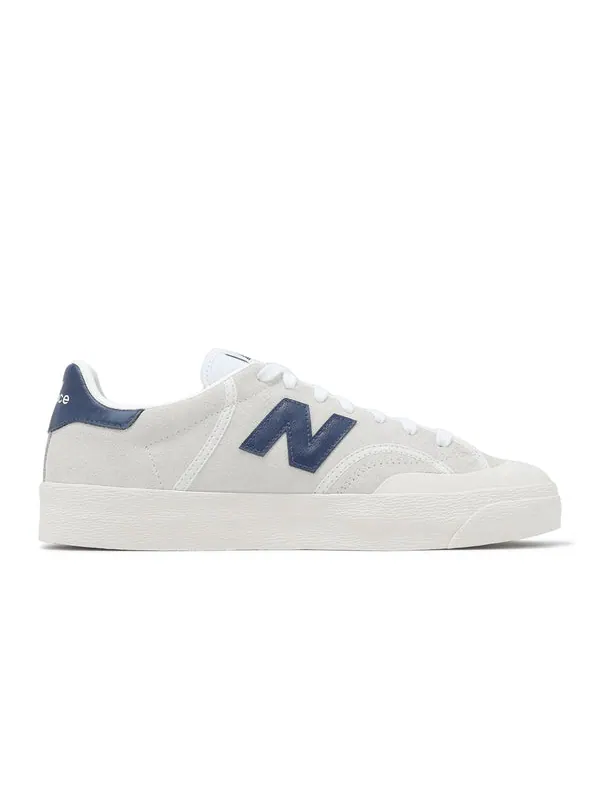 Кроссовки 100 'light grey navy' New Balance — изображение 2 из 4