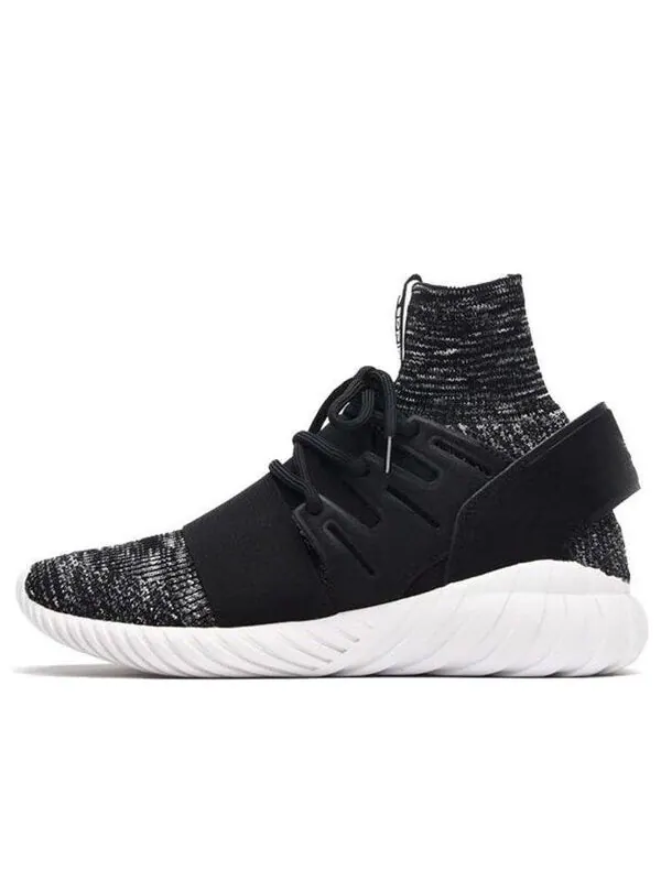 Кроссовки трубчатые дум Adidas — изображение 1 из 4, черный