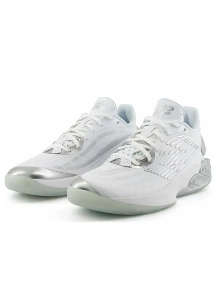 Кроссовки New Balance Two WXY v5 'White Silver Metallic' — изображение 2 из 3, белый