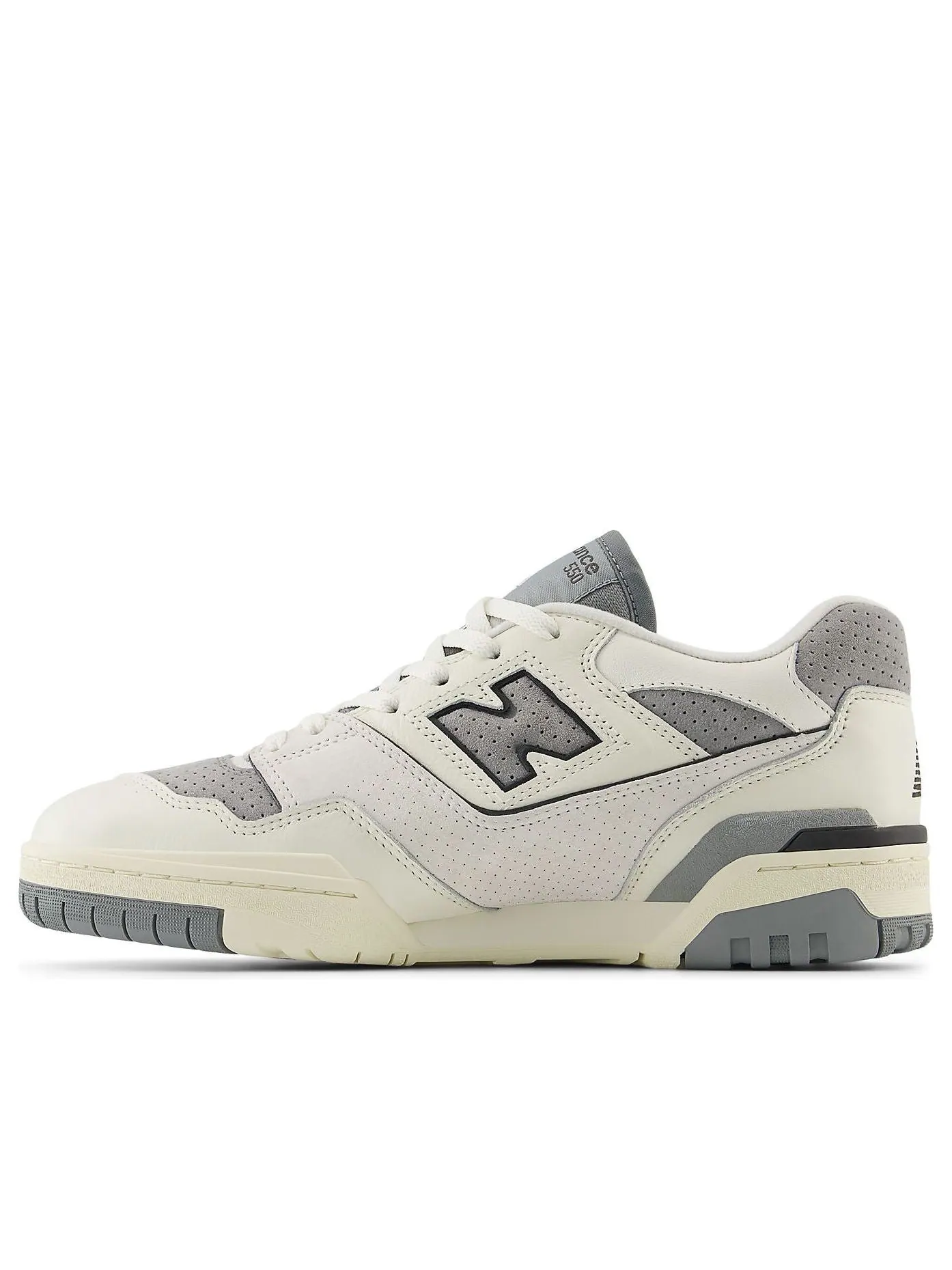 Кроссовки New Balance 550 'Sea Salt Slate Grey' — изображение 1 из 6, серый