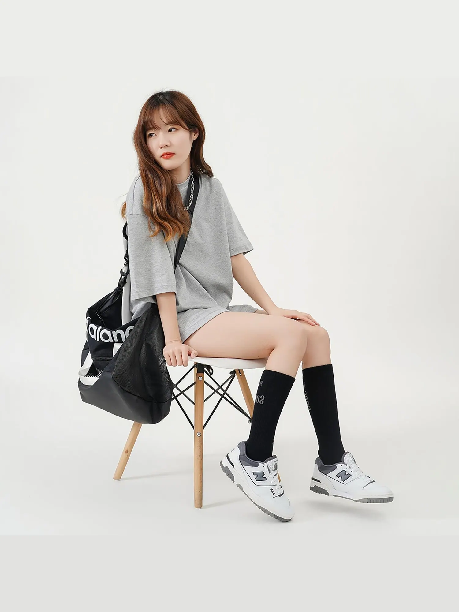 Кроссовки New Balance 550 бело-серые — изображение 7 из 8, белый серый