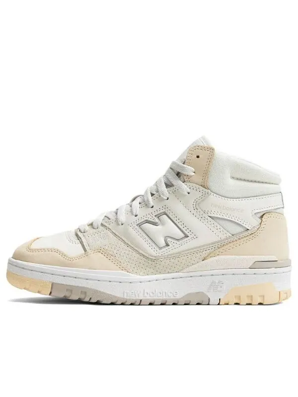 Кроссовки 650р New Balance — изображение 1 из 4, бежевый//белый