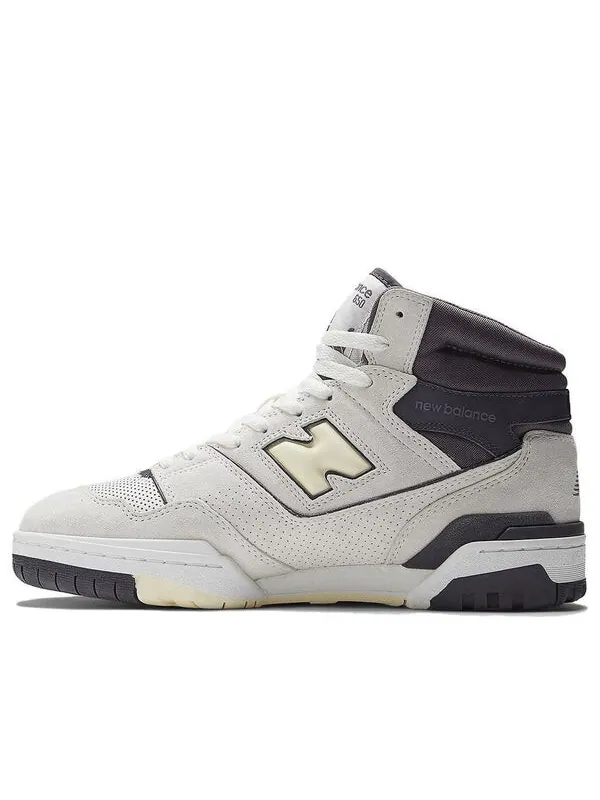 Кроссовки 650р New Balance — изображение 1 из 4, межзвездный