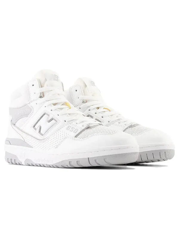Кроссовки 650р New Balance — изображение 2 из 4, белый//серый