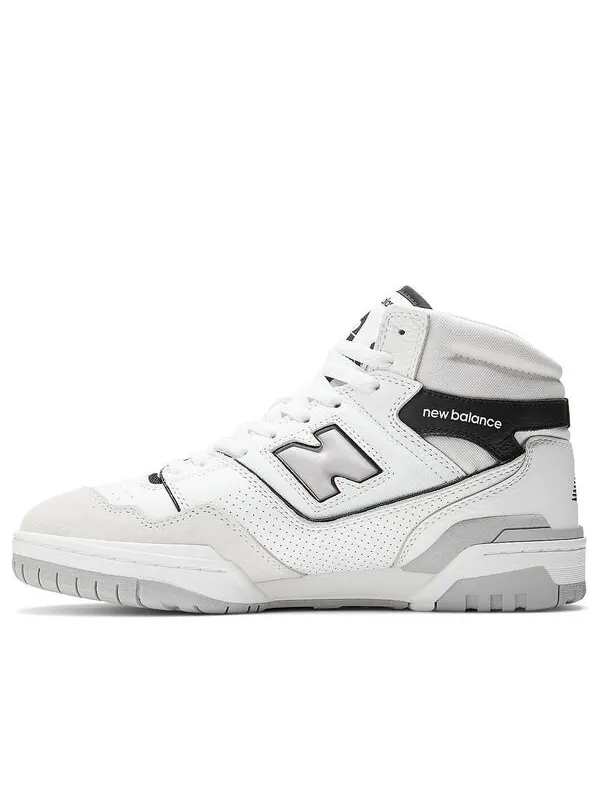 Кроссовки 650р New Balance — изображение 1 из 4, белый/черный