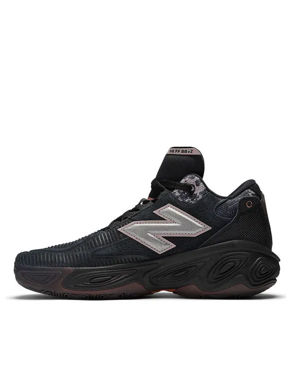 Кроссовки fresh foam bb v2 'team tactical' New Balance — изображение 1 из 4, черный/винный