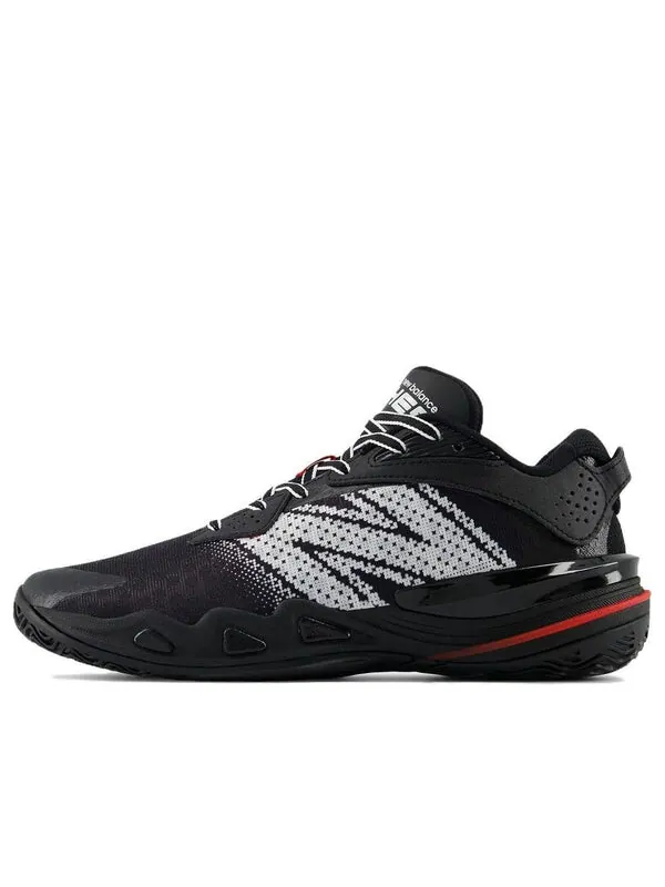 Кроссовки hesi low v2 'black white' New Balance — изображение 1 из 4, черный/белый/красный