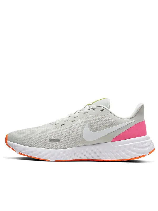 Революция кроссовок 5 Nike — изображение 1 из 4, розовый/белый