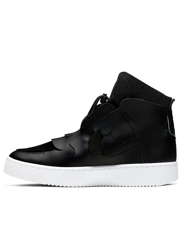 Кроссовки испорчены lx Nike — изображение 1 из 4, черный