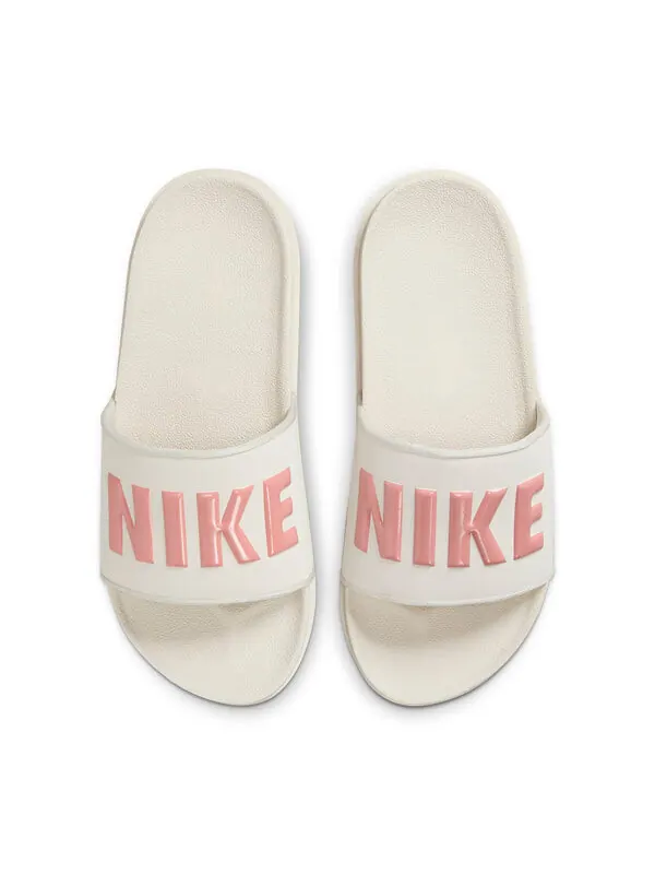 Тапочки offcourt slide 'light orewood pink' Nike — изображение 3 из 4, красный