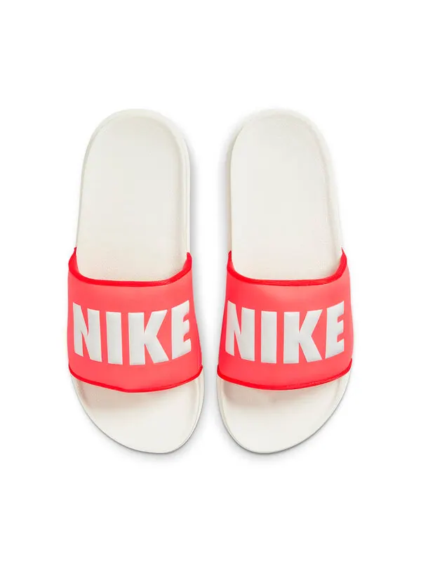 Тапочки offcourt 'magic ember summit white chile red' Nike — изображение 3 из 4, белый/красный/белый