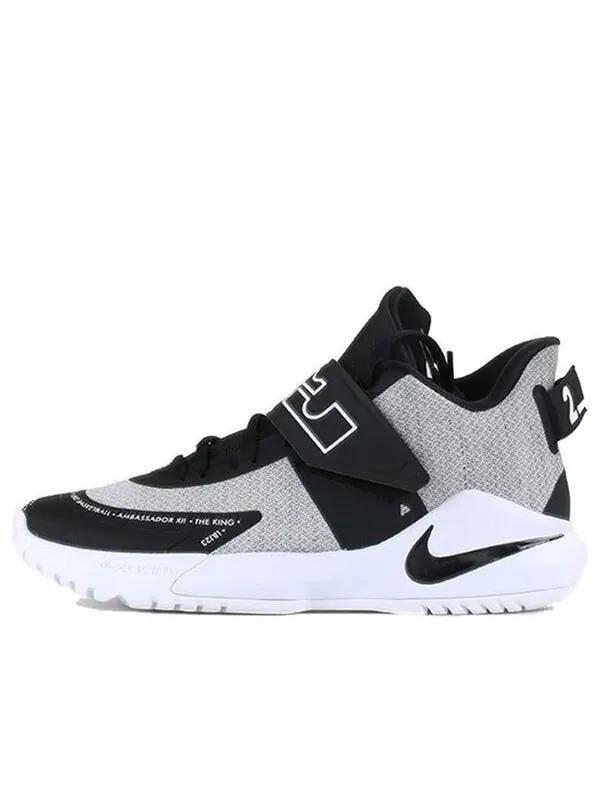 Посол кроссовок 12 Nike — изображение 1 из 4, черный/белый/белый