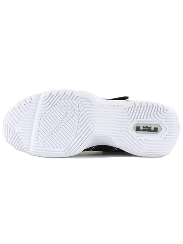 Посол кроссовок 12 Nike — изображение 4 из 4, черный/белый/белый