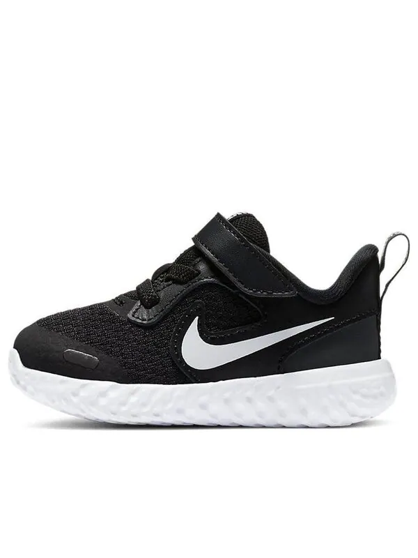 Революция кроссовок 5 Nike — изображение 1 из 4, черный
