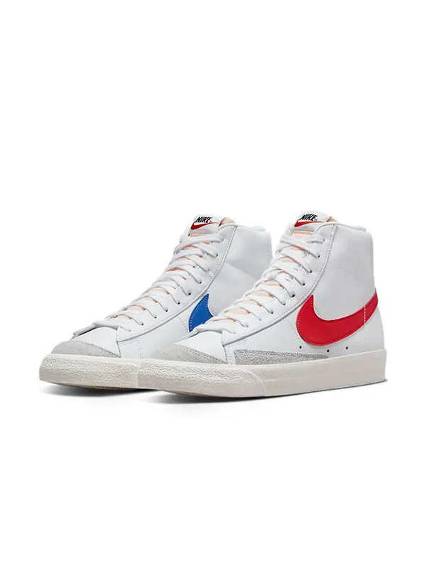 Кроссовки blazer mid '77 vintage 'vintage mismatched swoosh blue red' Nike — изображение 2 из 4, белый/синий--красный