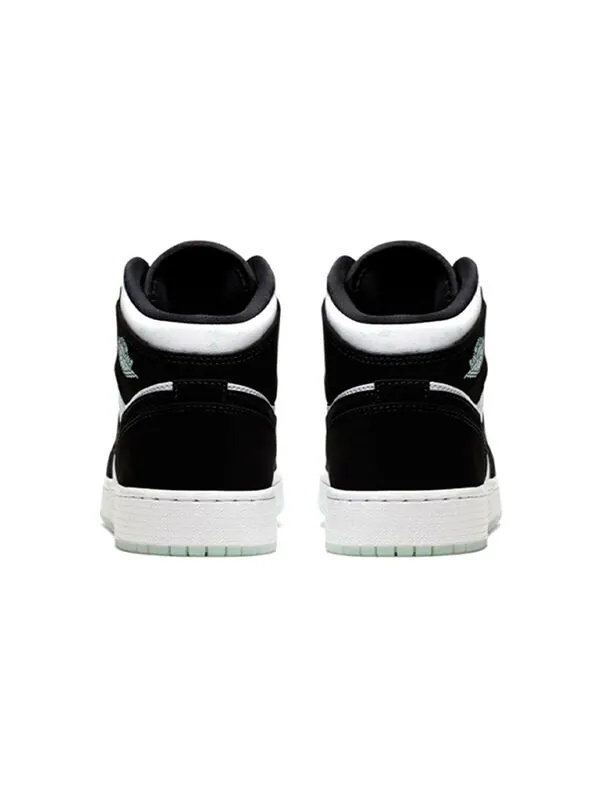 Кроссовки 1 средний размер Air Jordan — изображение 4 из 4, черный/белый
