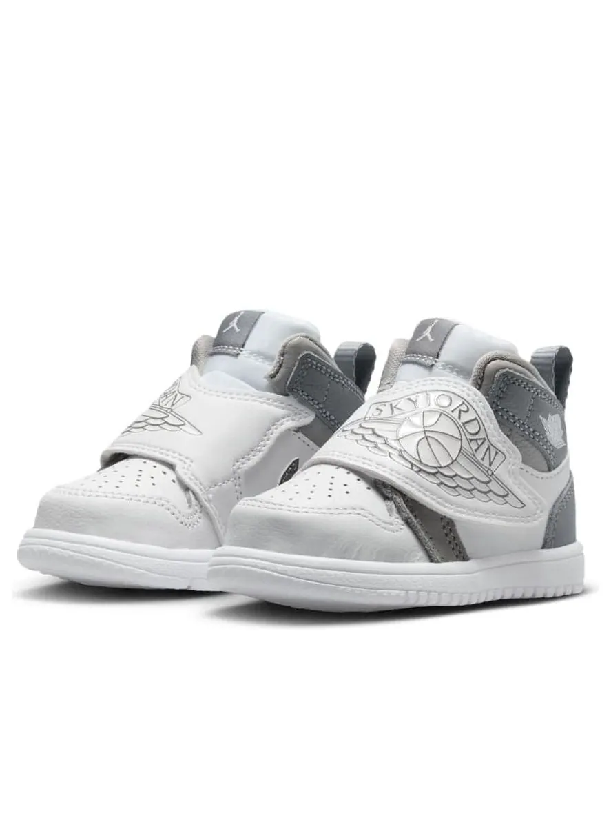 Кроссовки (TD) Air Jordan Sky Jordan 1 'Medium Grey White Cool Grey' — изображение 3 из 6, серый
