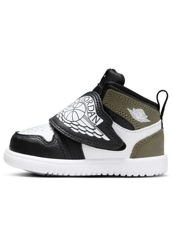 Кроссовки sky jordan 1 Air Jordan — изображение 1 из 4, черный/белый/оливковый