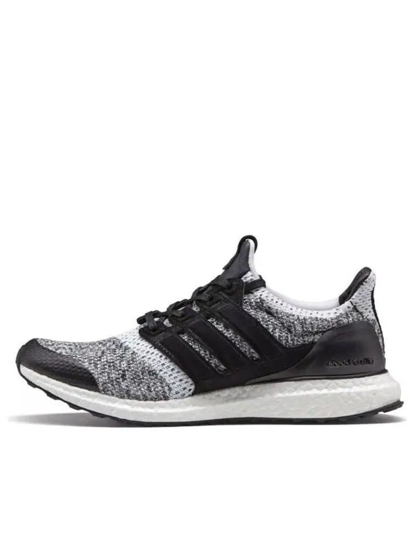 Кроссовки sneakersnstuff x социальный статус x ultraboost se Adidas — изображение 1 из 4, черный/белый