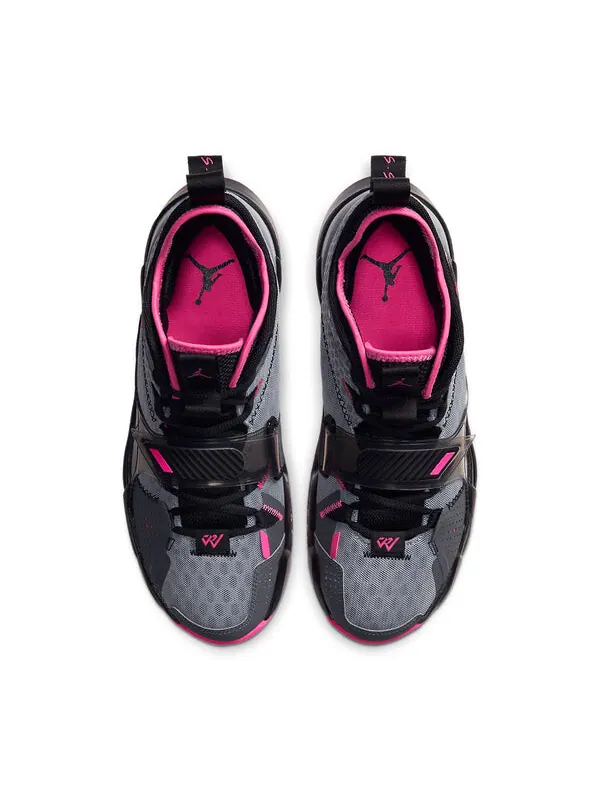 Кроссовки почему не zer0.3 Air Jordan — изображение 4 из 4, черный