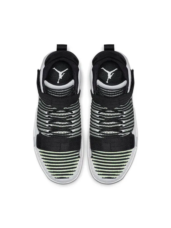 Кроссовки Supreme Elevation Air Jordan — изображение 4 из 4, белый/черный