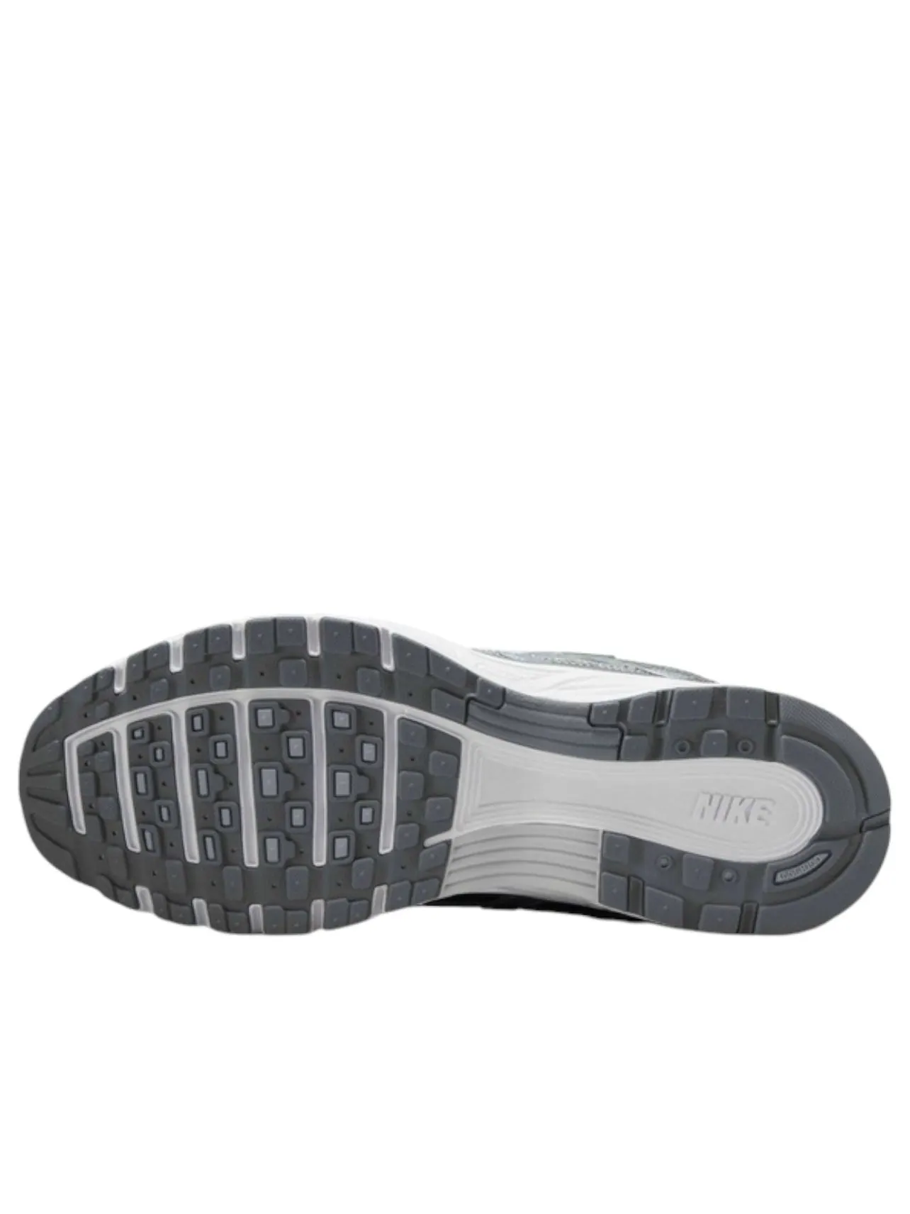Кроссовки Nike P-6000 'Metallic Cool Grey' — изображение 5 из 5, серый