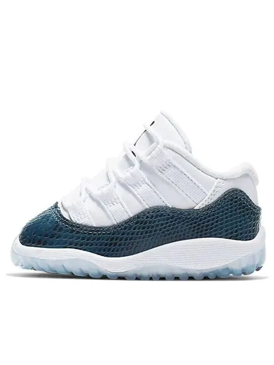 Кроссовки 11 ретро низкие Air Jordan — изображение 1 из 4, белый