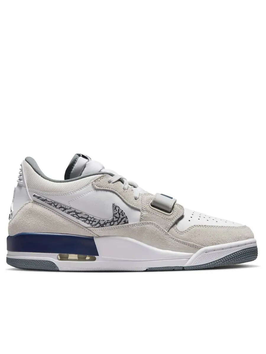Кроссовки Air Jordan Legacy 312 Low 'White Midnight Navy Cool Grey' — изображение 2 из 6, белый