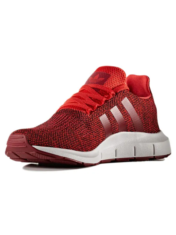 Кроссовки Swift Run Adidas — изображение 3 из 4, красный