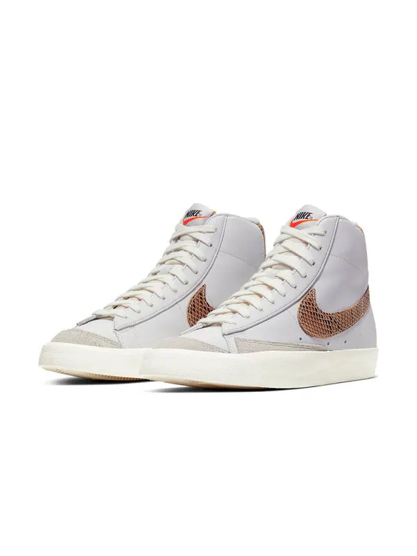 Кроссовки блейзер середина 77 Nike — изображение 3 из 4, белый