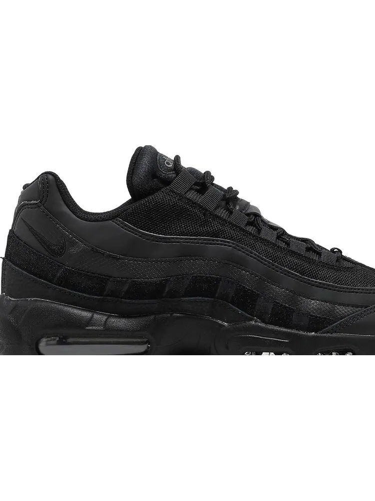 Кроссовки Nike Air Max 95 Essential Triple Black — изображение 3 из 9, черный