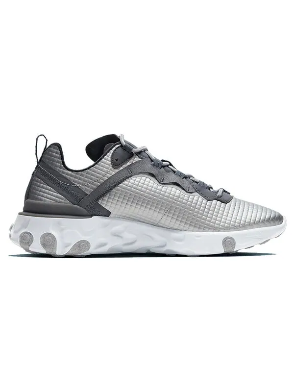 Кроссовки реагируют на элемент 55 Nike — изображение 2 из 4