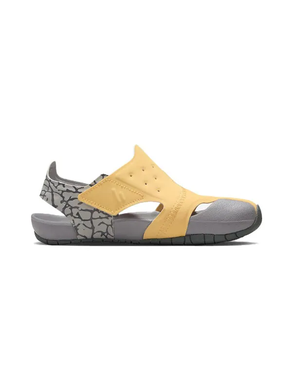 Кроссовки клеш Air Jordan — изображение 2 из 4