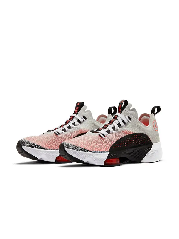 Кроссовки Air Zoom Renegade Air Jordan — изображение 3 из 4, белый//черный/платиновый
