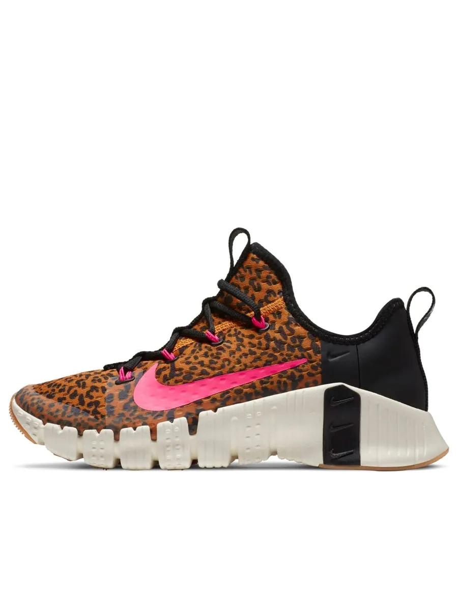 Кроссовки (WMNS) Nike Free Metcon 3 'Leopard Print' — изображение 1 из 6, коричневый