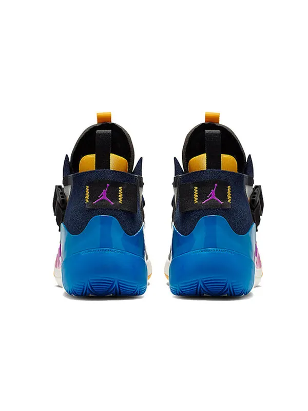 Кроссовки бросают вызов сп Air Jordan — изображение 4 из 4, черный/фиолетовый