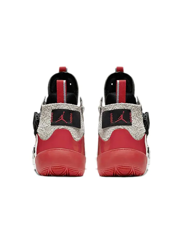 Кроссовки бросают вызов сп Air Jordan — изображение 4 из 4, белый/красный-черный
