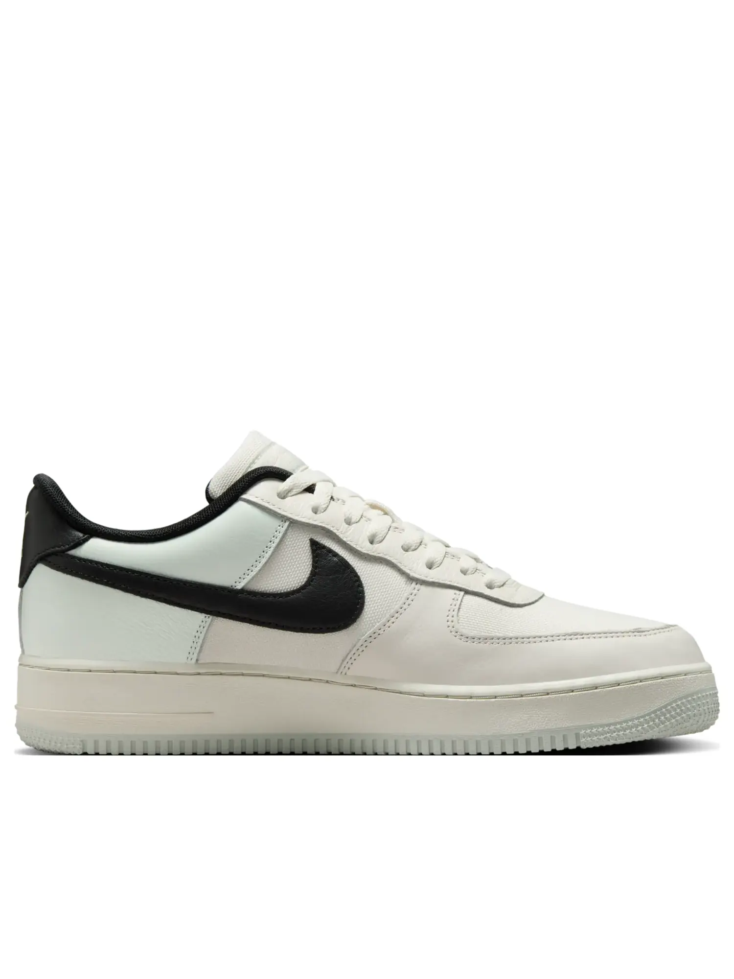 Кроссовки Nike Air Force 1 Gore-Tex 'Phantom Black' — изображение 6 из 7, белый