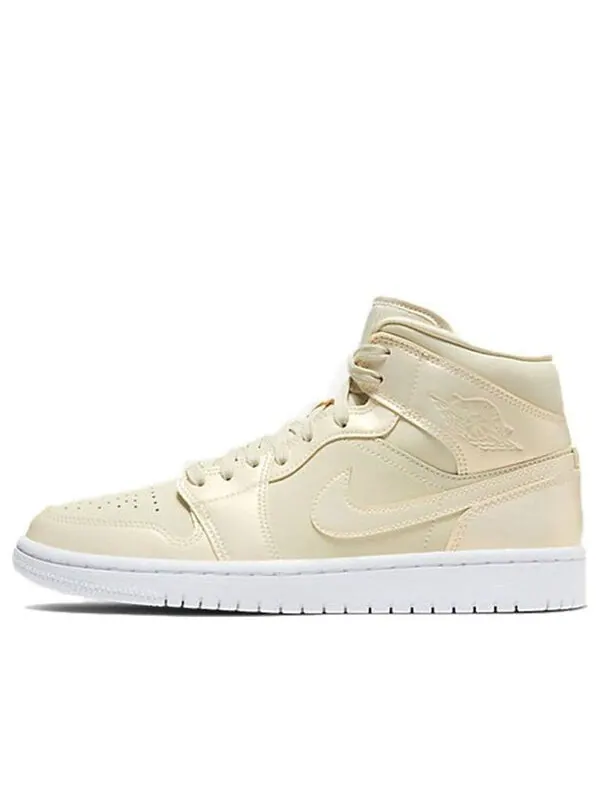 Кроссовки 1 средние Air Jordan — изображение 1 из 4, белый