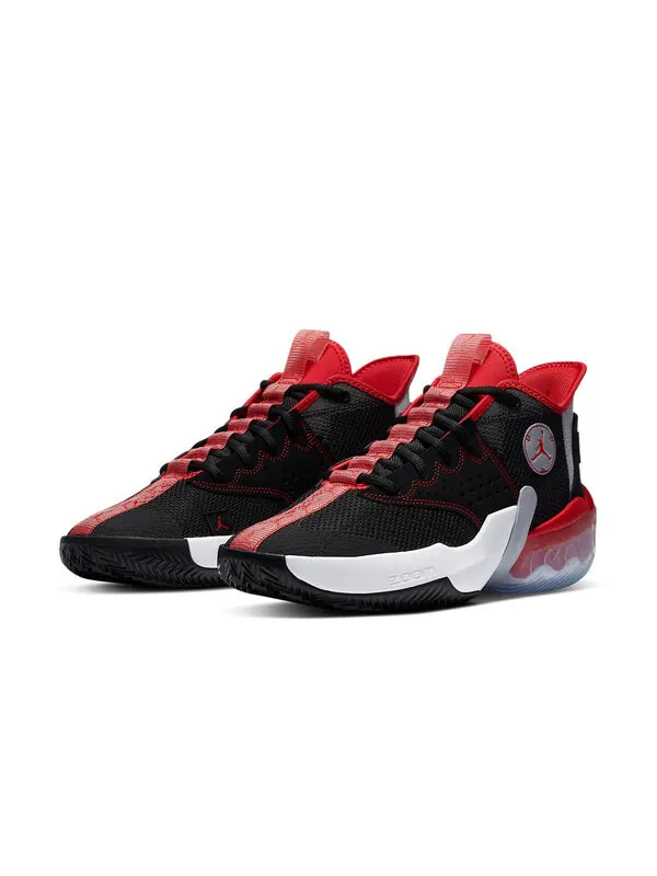 Кроссовки реагируют на возвышение pf Air Jordan — изображение 3 из 4