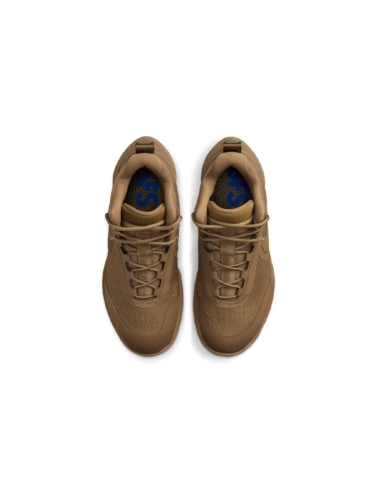 Кроссовки Nike React SFB Carbon — изображение 2 из 3, коричневый