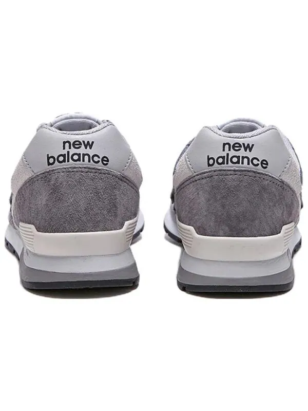Кроссовки 996v2 New Balance — изображение 3 из 4, серый