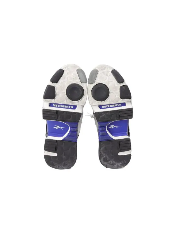 Кроссовки vetements x genetically modified pump 'dirty effect' sample Reebok — изображение 4 из 4, белый