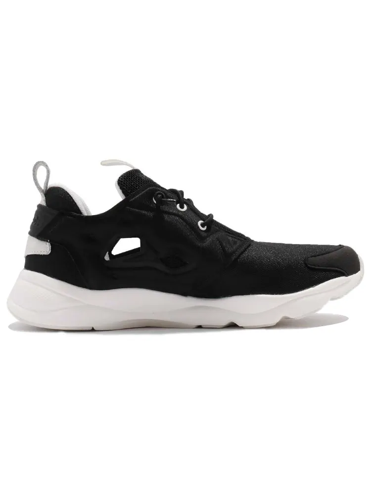 Беговые кроссовки Reebok Furylite Cozy Wear-Resistant Black — изображение 2 из 5, черный