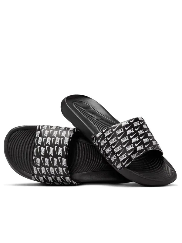 Тапочки victori one slide print 'repeat logo - black' Nike — изображение 1 из 4, черный