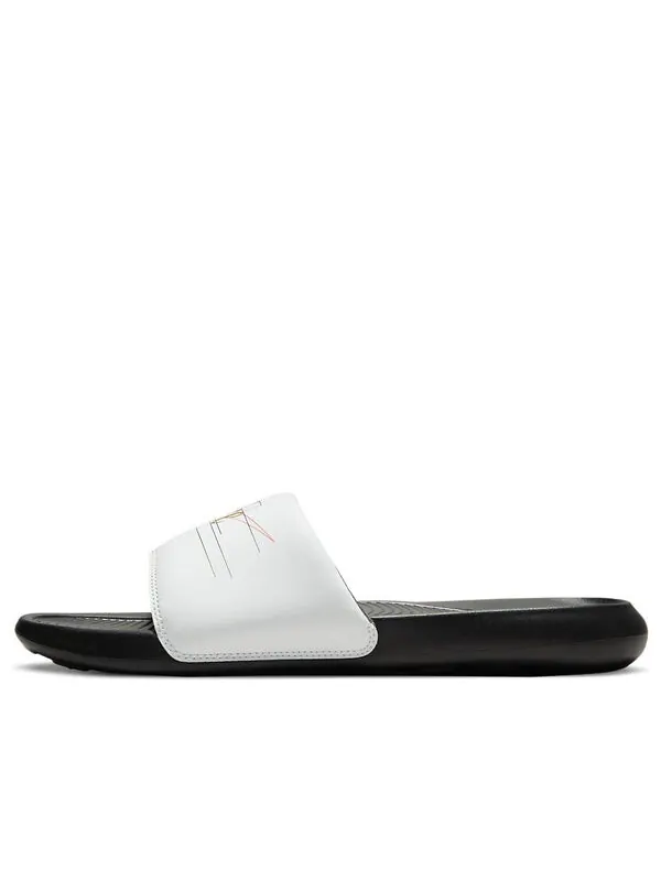 Тапочки victori one printed slide 'white metallic gold' Nike — изображение 1 из 4